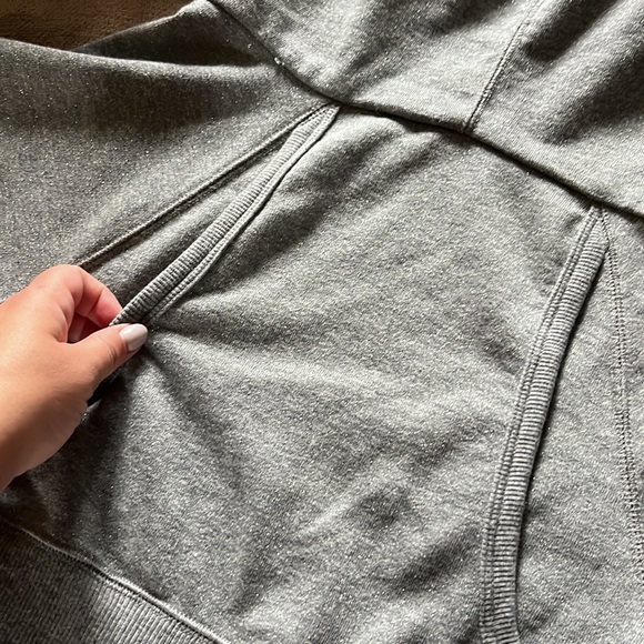 Armani Exchange Gray Sparkling Cropped Top Sweatshirt Hoodie- Size Small - Picture 9 of 9